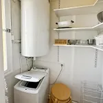 Spacious 2 Bedroom With Parking Lejlighed