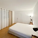 Spacious 2 Bedroom With Parking * Saint-Tropez
