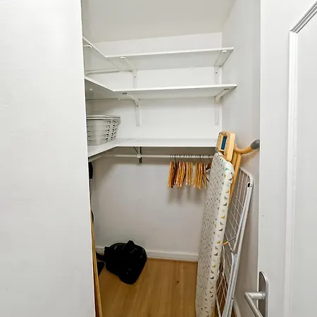 Apartamento Spacious 2 Bedroom With Parking Saint-Tropez